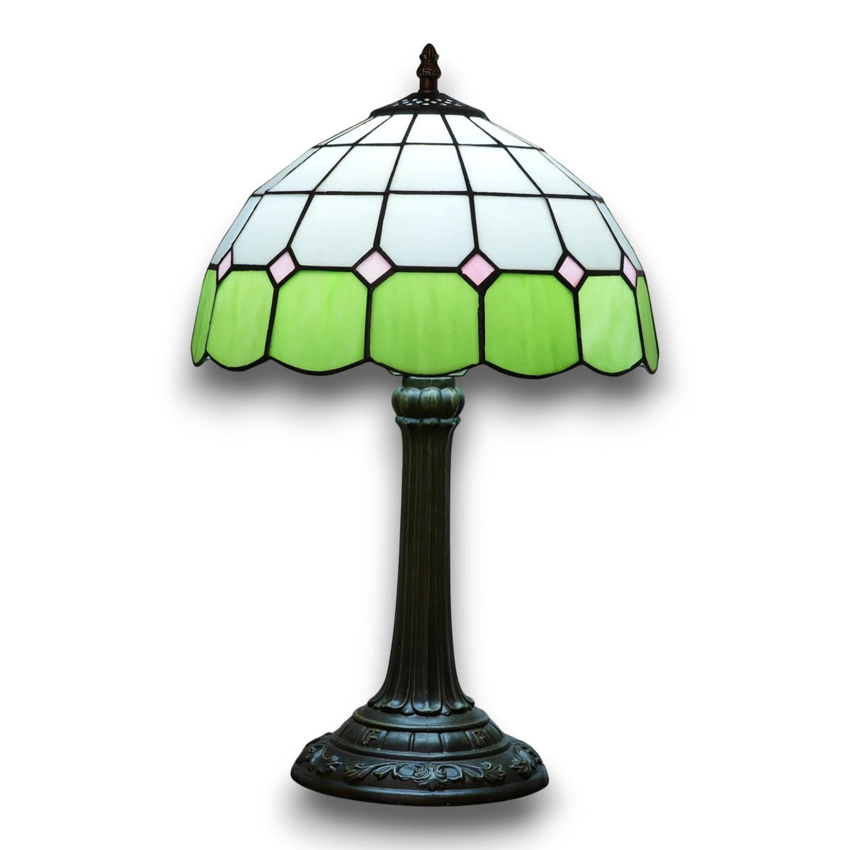 Lampe de Chevet Style Tiffany — fond blanc