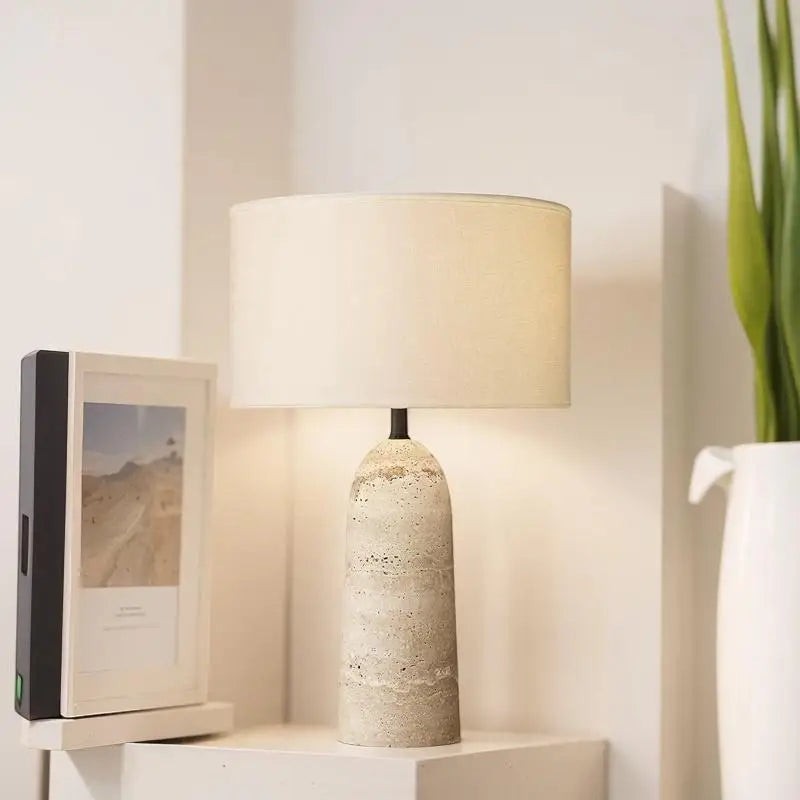 Lampe Travertin — vue de côté